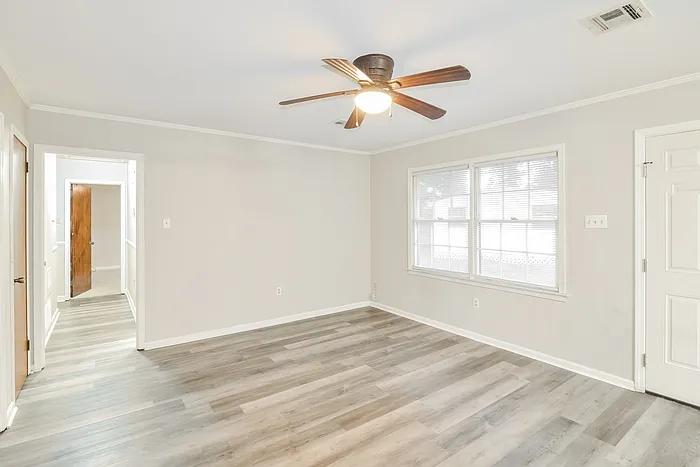 3 bed, 2.0 bath, 1450 sqft, $1,425 — Photo 4