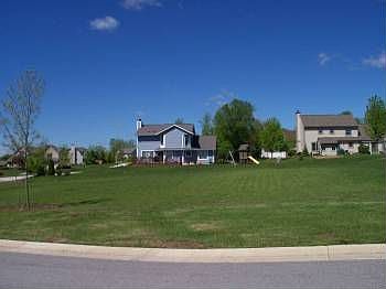 2nd image of W141N10565 Wooded Hills Dr