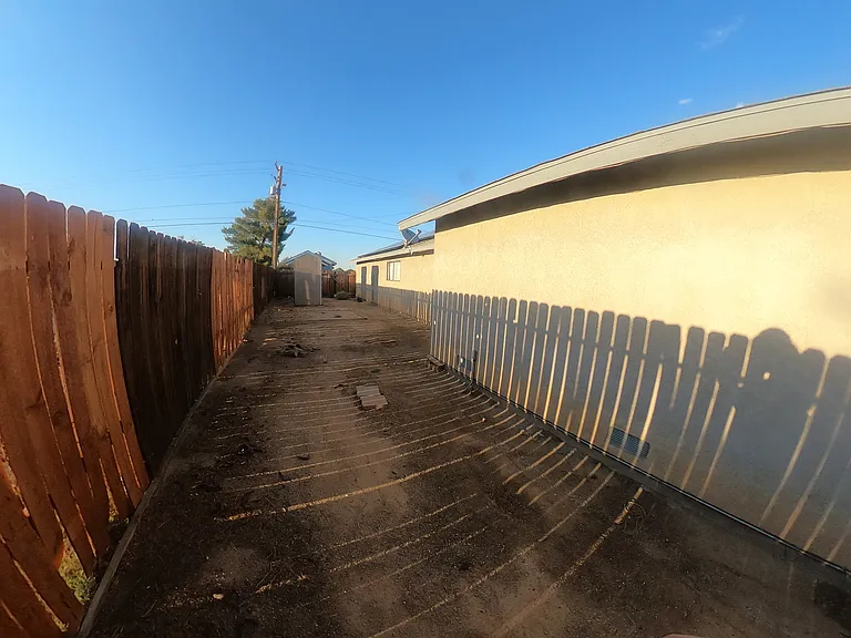 8461 Satinwood Ave — Photo 17
