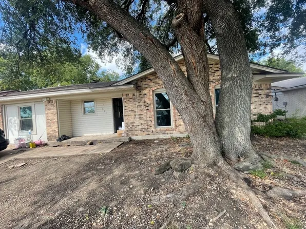 901 Bayshore Dr, Garland, TX 75040