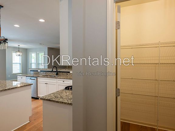 5th image of 11923 Aspen Forest Dr