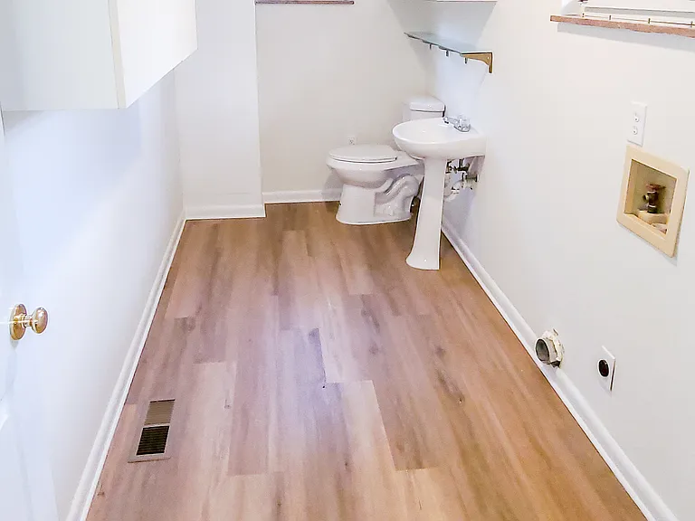 732 Davis Dr — Photo 9