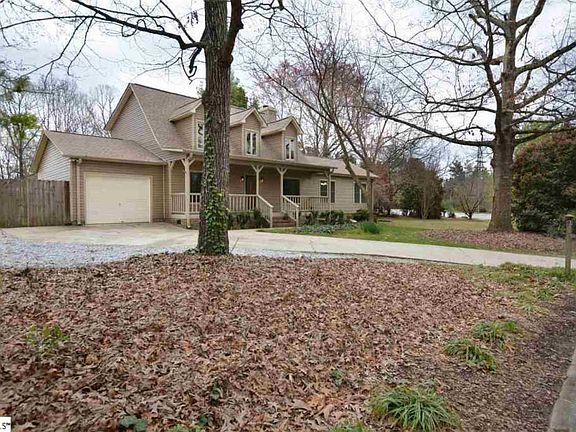 3rd image of 2 Woodharbor Dr
