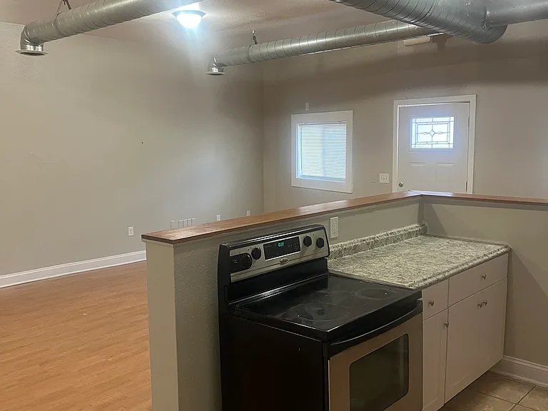 1021 W Grant St #1A — Photo 1