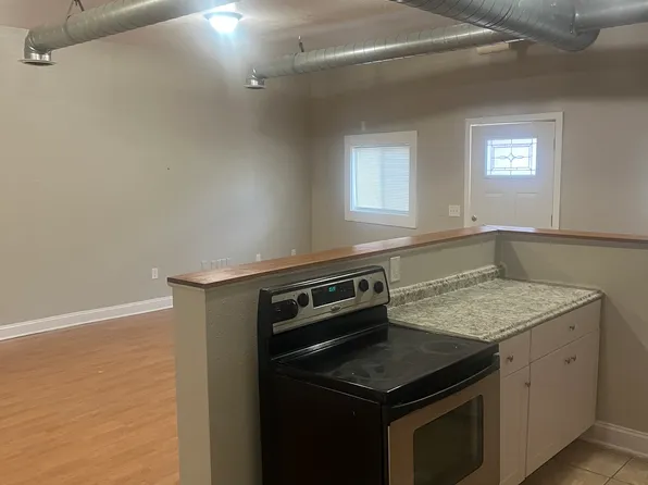 1021 W Grant St #1A, Milwaukee, WI 53215