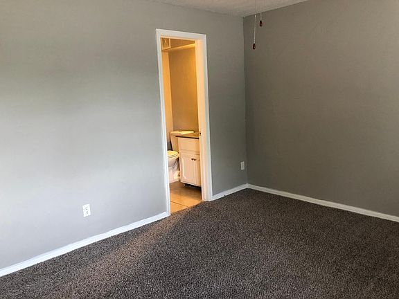5th image of 301 Hal Muldrow Dr APT 1101