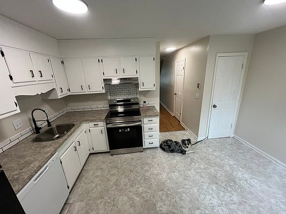 5th image of 82 Ashley Hall Plantation Rd APT C