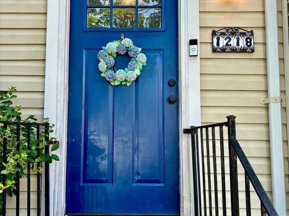 1218 Turpin Ln, Baltimore, MD 21202
