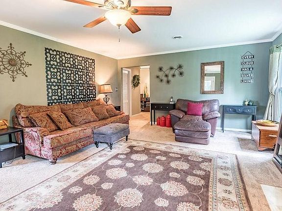 4th image of 221 Greenmount Blvd