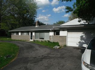 2625 Roxie Rd, Bloomfield Hills, MI 48304