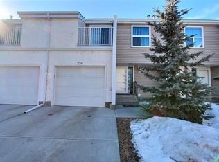 230 Chateau Pl NW, Edmonton, AB