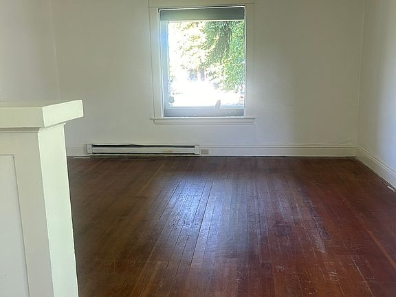3rd image of 912 S Sheridan Ave #A