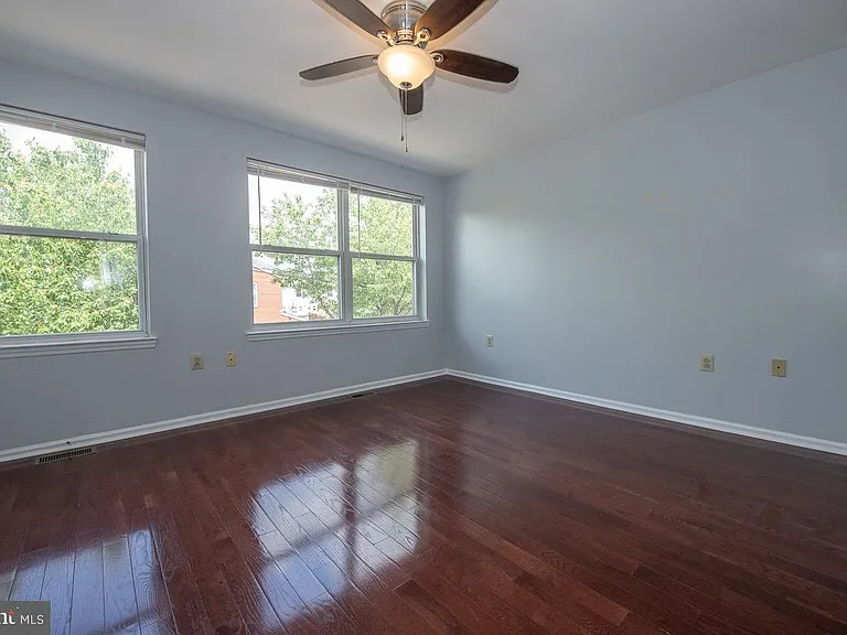 1216 Ogden St — Photo 24