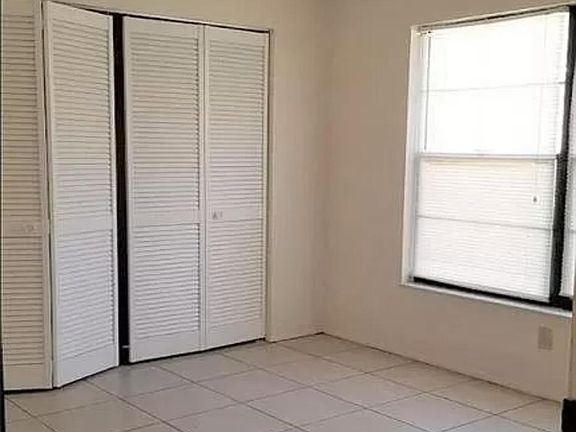 5th image of 9140 Tangelo Blvd