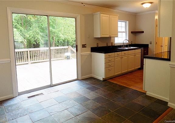 2nd image of 128 Milbros Ln