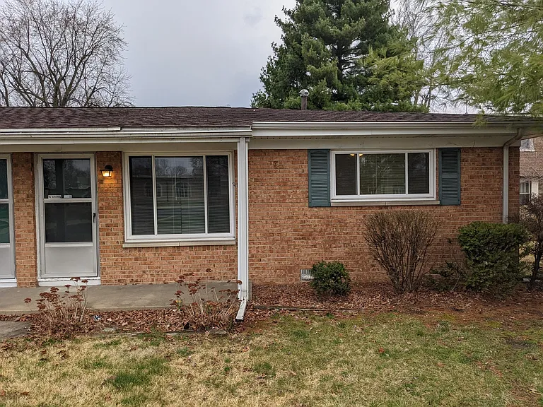 411 Joseph Dr — Photo 11