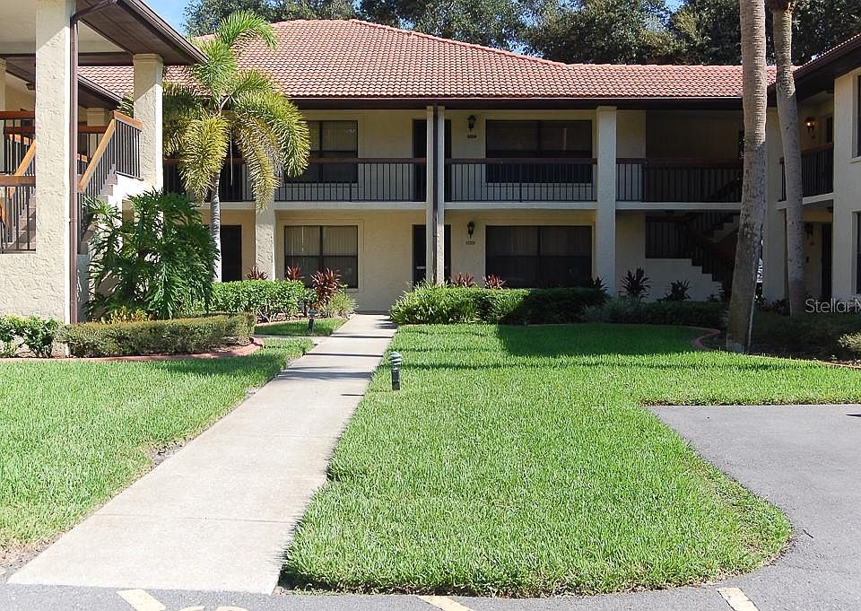 1st image of 2613 Hammock Ct #2613