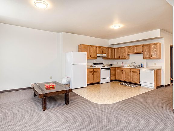 5th image of 915 Richmond Ave #1