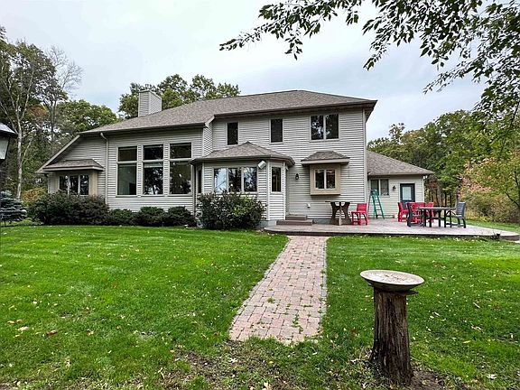 4th image of W5197 Southview Dr