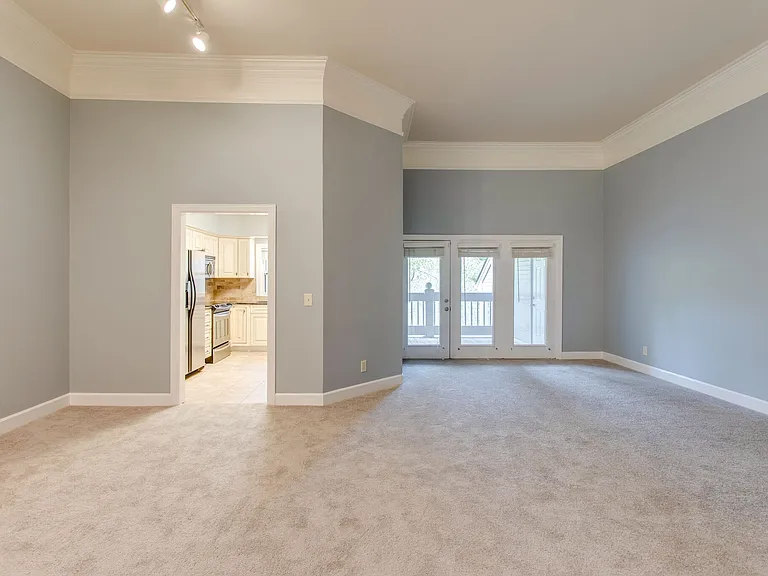 209 Ashlawn Ct #209 — Photo 3
