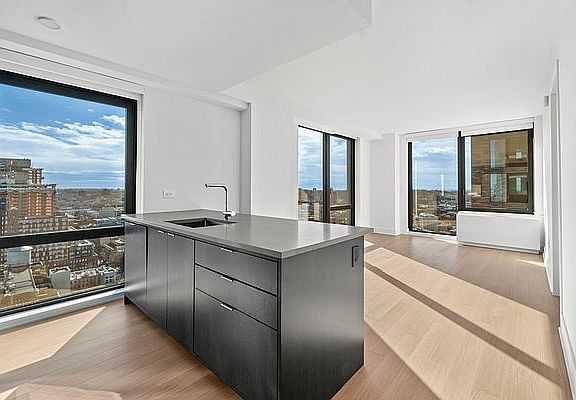 3rd image of 662 Pacific St #23B