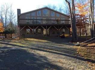 129 Norton Dr, Gouldsboro, PA 18424
