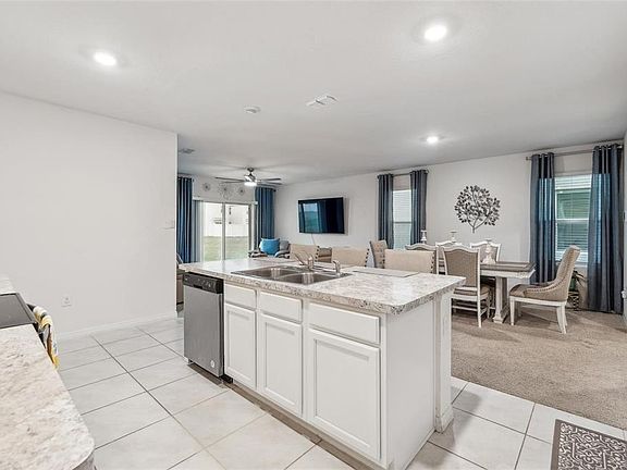 5th image of 723 Chinoy Rd