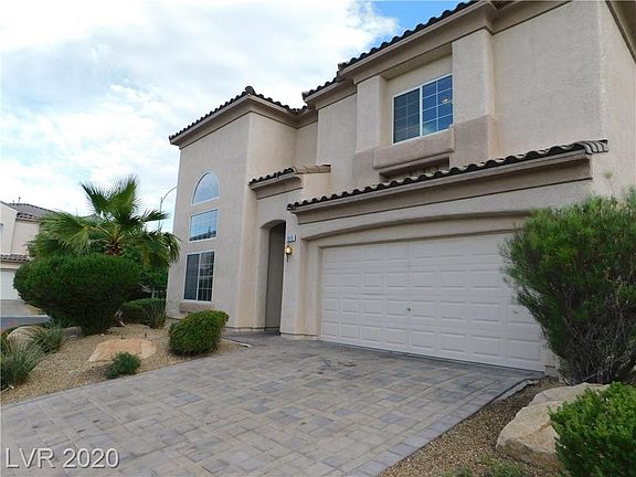 2nd image of 1515 Laguna Palms Ave