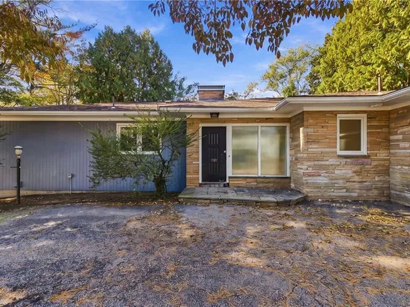 38 Amherst Rd, Cranston, RI 02920