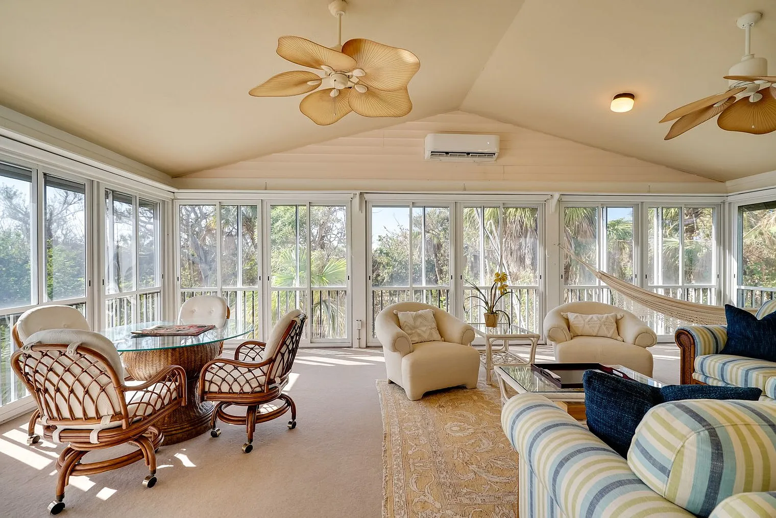 4 bed, 3.0 bath, 3810 sqft, $11,676 — Photo 4