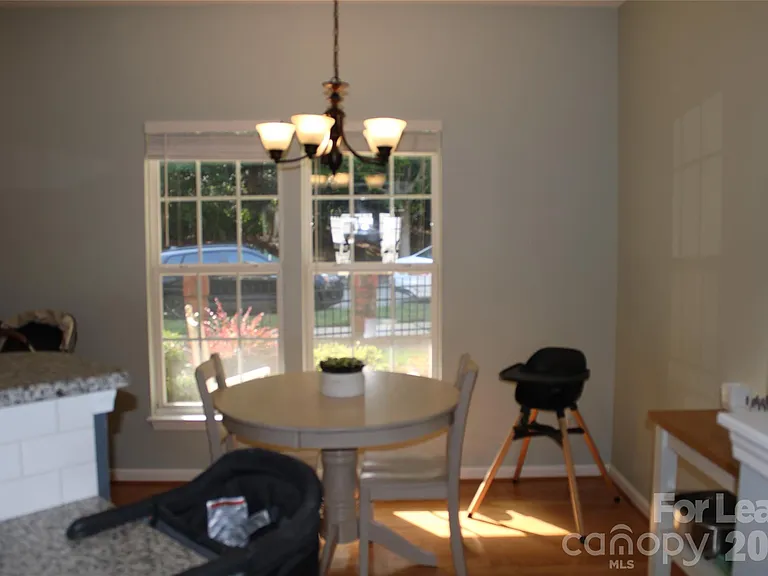 9446 Cadman Ct — Photo 8