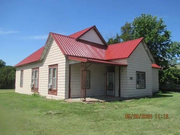 408 E 1st Ave, Saint John, KS 67576