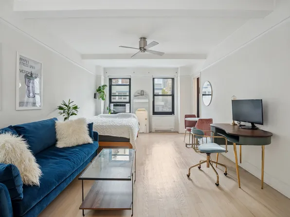 300 West 23rd Street I3 image 1 of 18