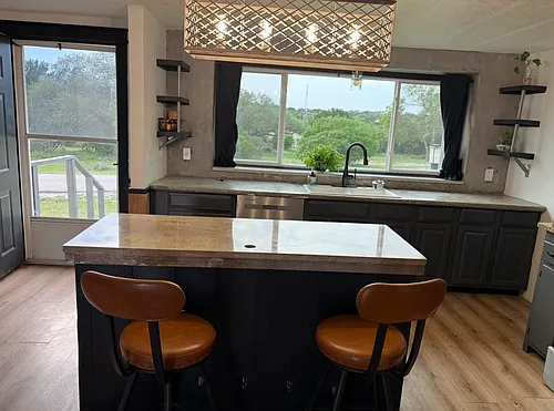 1407 Colonneh Photo 1