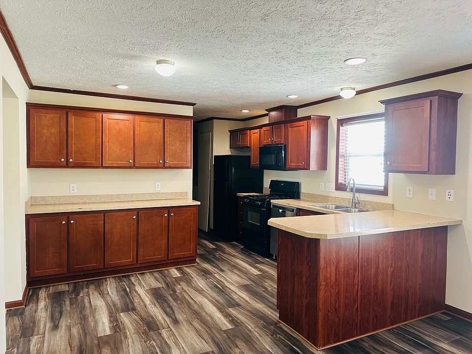 1st image of 7858 Hathaway Dr #110