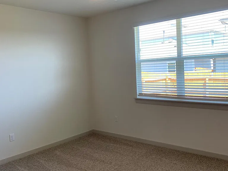 2310 Clemence Ln — Photo 4