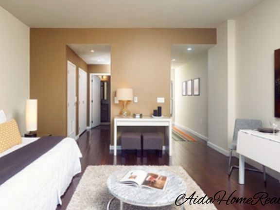 2nd image of 4101 Ditmars Blvd