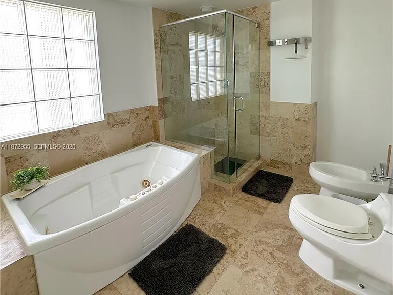 1455 Ocean Dr #1211 — Photo 9