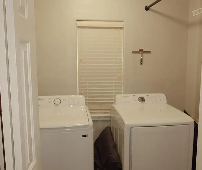 4500 Carmen Ave — Photo 19