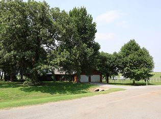 24203 E 1140th Rd, Colony, OK 73021