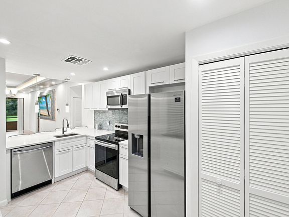 5th image of 7508 La Paz Blvd APT 107