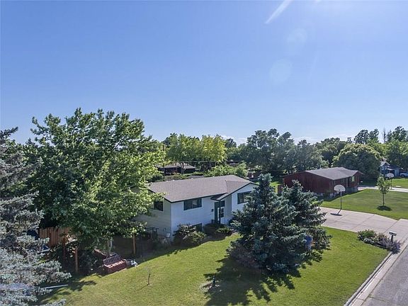 2nd image of 3014 Stillwater Dr
