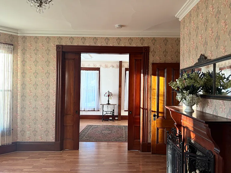 232 Main St #1 — Photo 7