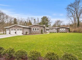 3976 Shaw Rd, Akron, OH 44333