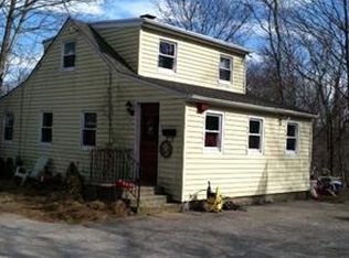 3 E Cottage St, Smithfield, RI 02917