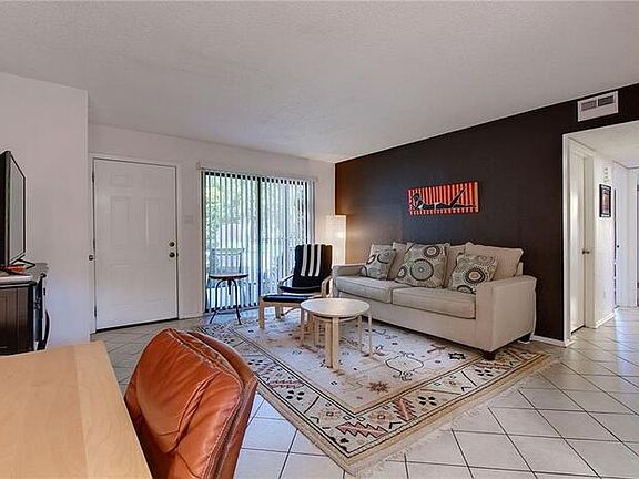 4th image of 6211 Adalee Ave #A
