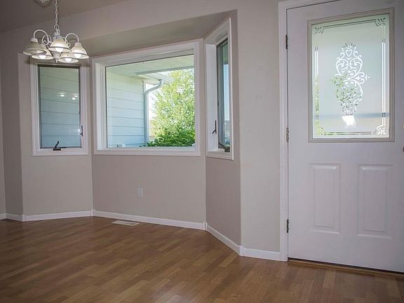 4th image of 2103 Wyndham Park Dr