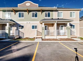 703 S Clover Rd, Carstairs, AB T0M0N0