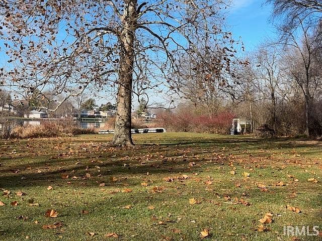 1st image of 10481 N Hill Dr
