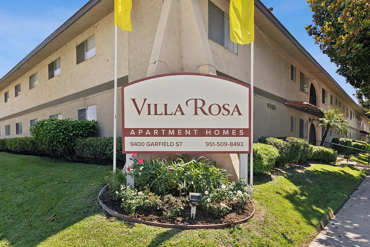 Building Photo - Villa Rosa
